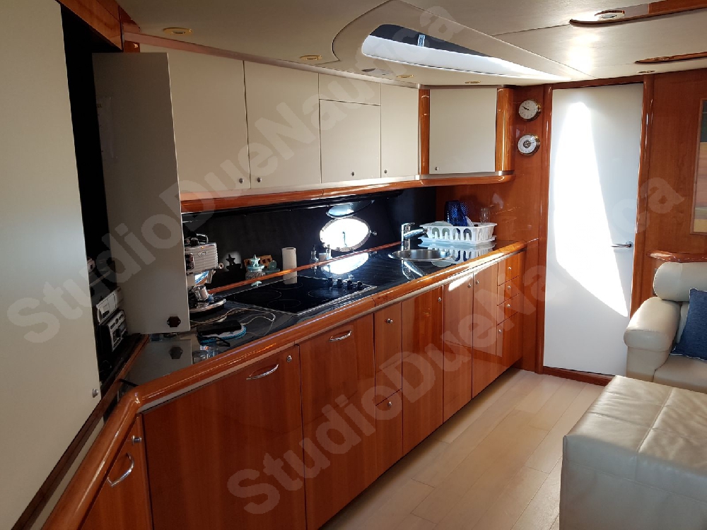 SUNSEEKER PREDATOR 68 (2002)