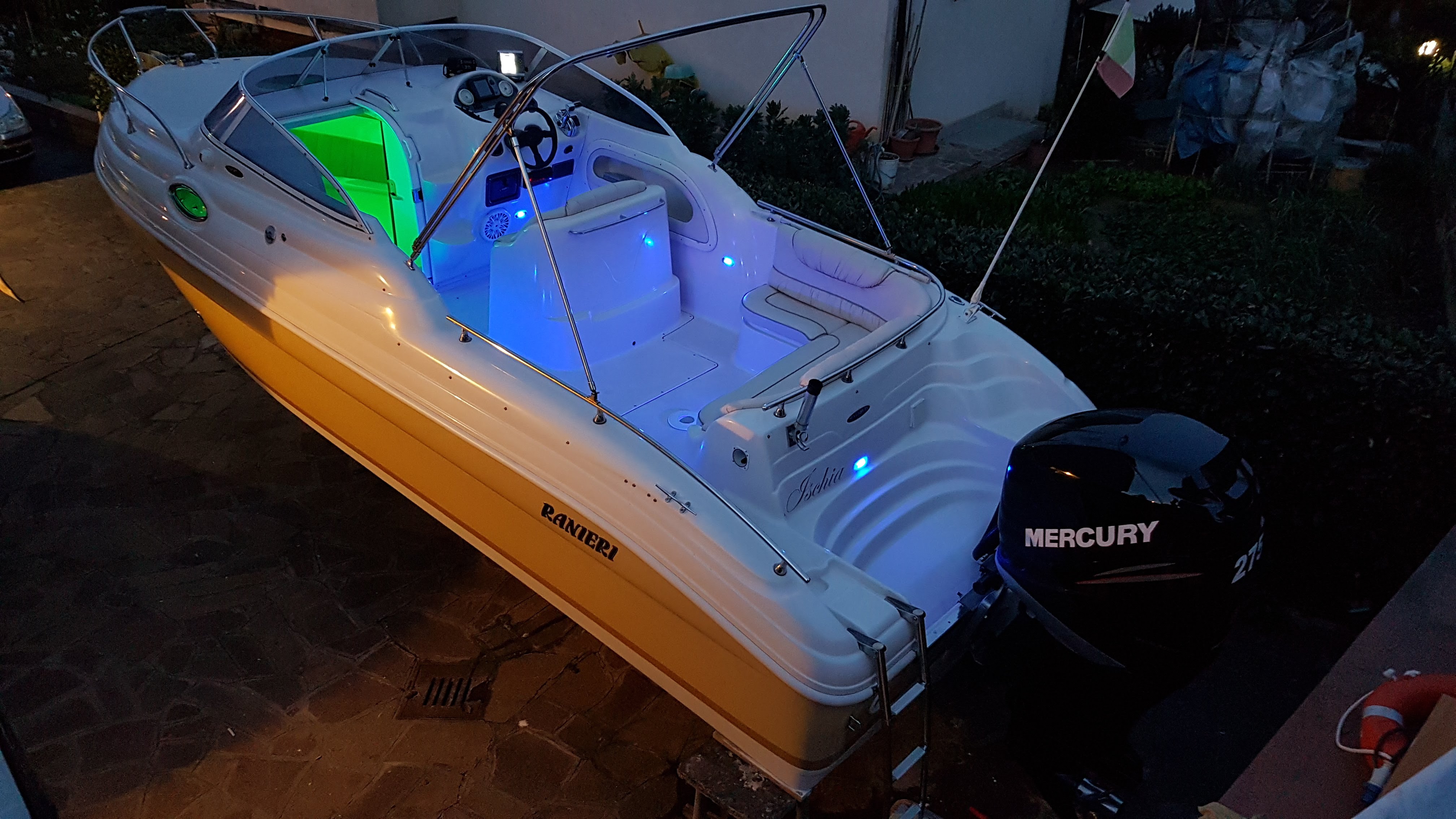 RANIERI INTERNATIONAL SEA LADY 23 XL (2007)