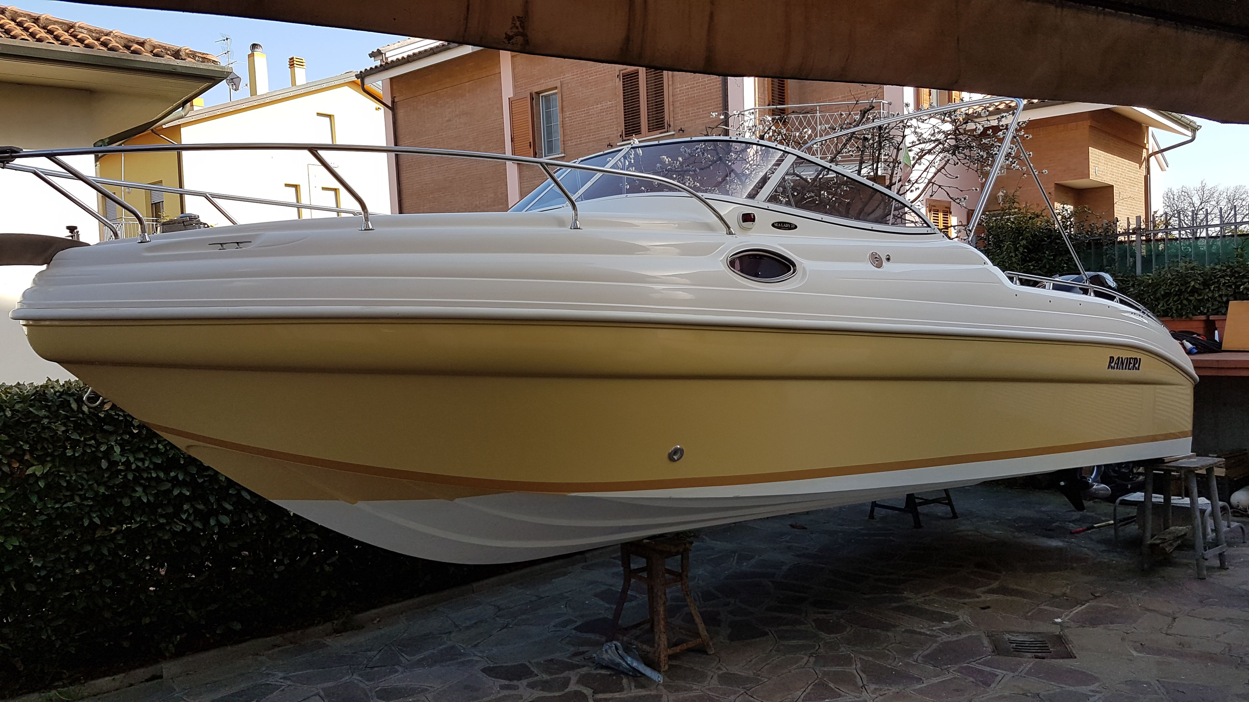 RANIERI INTERNATIONAL SEA LADY 23 XL (2007)