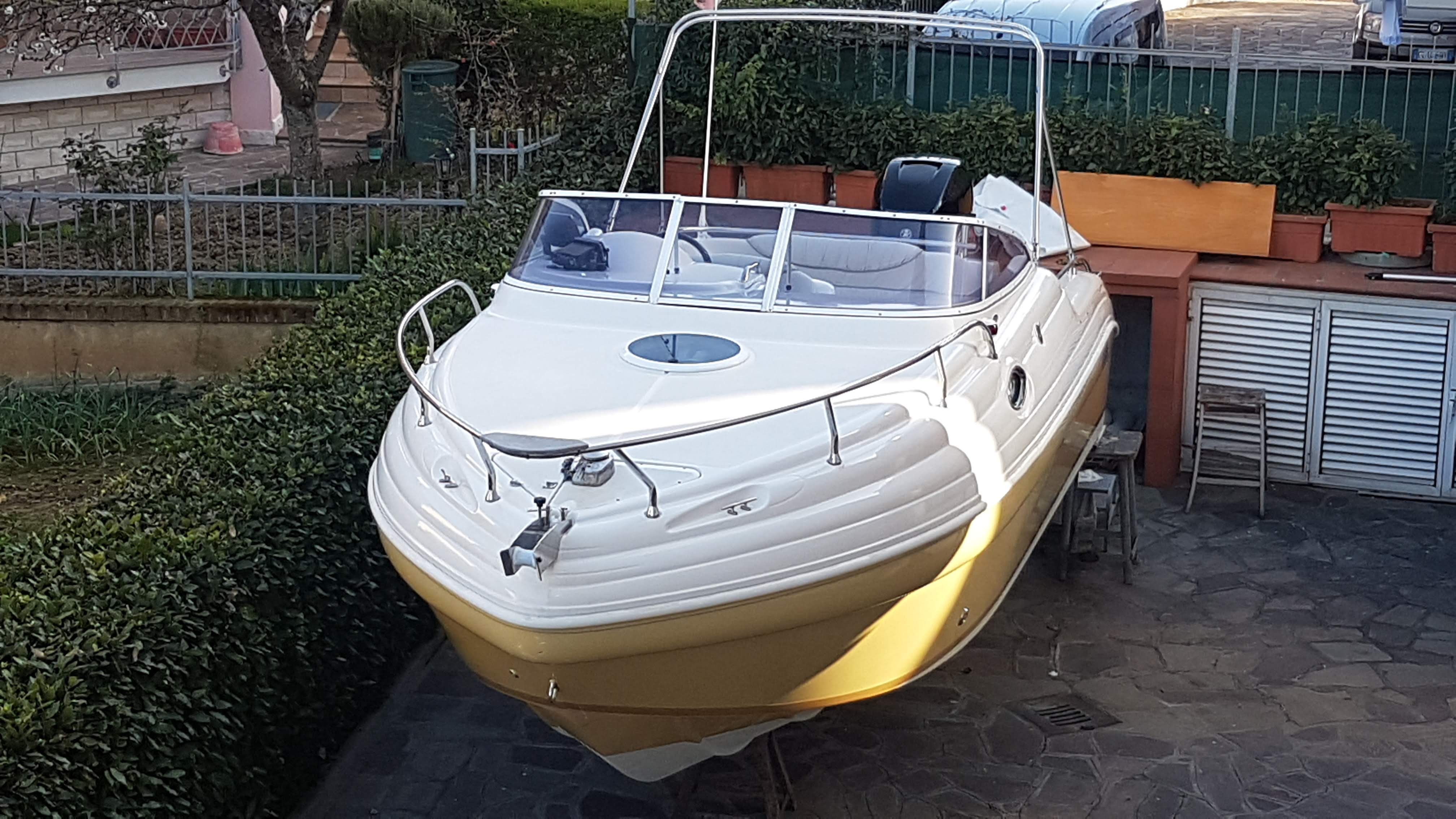RANIERI INTERNATIONAL SEA LADY 23 XL (2007)